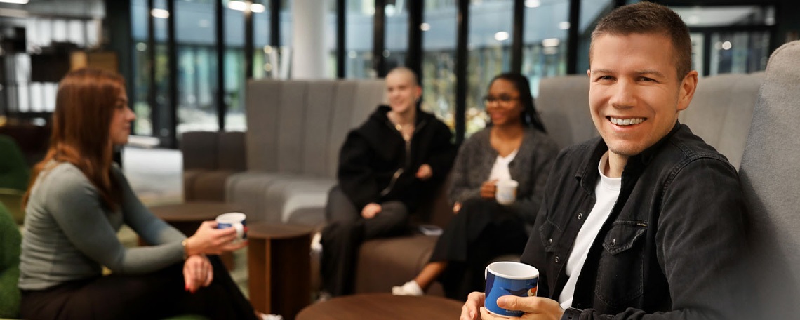 Werkstudent (d/m/w) für finanzielle Bildung - Stiftung Deutschland im Plus, 1. Bild